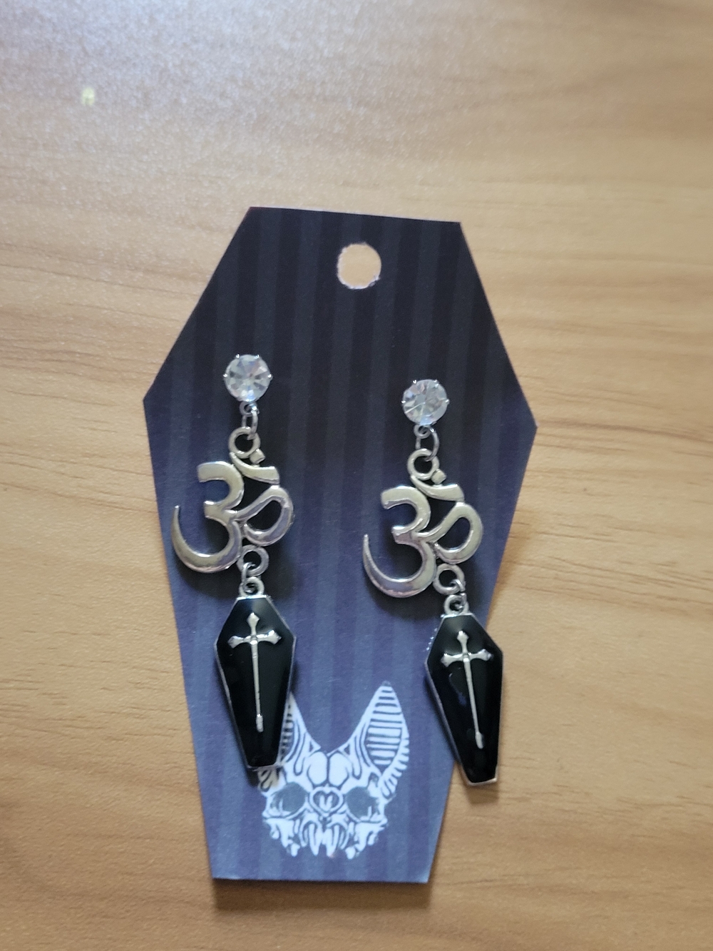💀NEW💀Hand Crafted Silver and Black Coffin Dangle Earrings